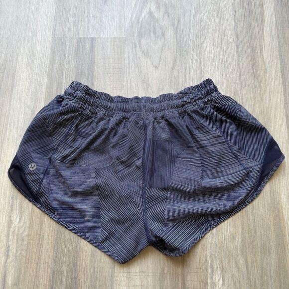 Lululemon Hotty Hot Short II (2.5") Etch Hail Midnight Navy / Midnight Navy - Picture 2 of 3